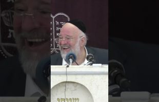 הוא ניסה את כל המידות אבל החליפה לא עולה, ואז התגלה סוד 😵‍💫 הרב ברוך רוזנבלום בסיפור מיוחד לתקופה זו